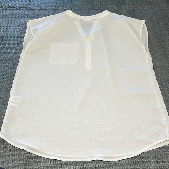 New York & Company Cream Cap Sleeve Blouse - Women’s Size S - Picture 5 of 7